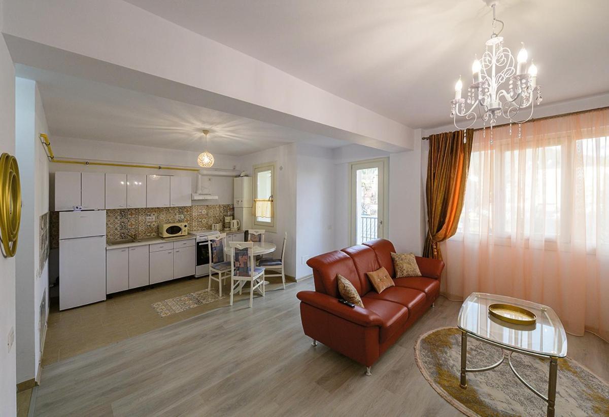 Apartament Laur Гура-Гуморулуй Экстерьер фото